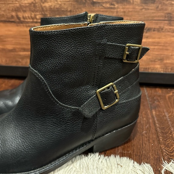 Lucky Brand Black Leather Booties size 8.5 - Picture 3 of 6